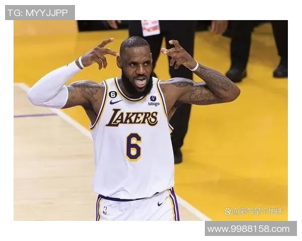 足球明星詹姆斯生日庆祝活动精彩回顾与球迷互动瞬间分享